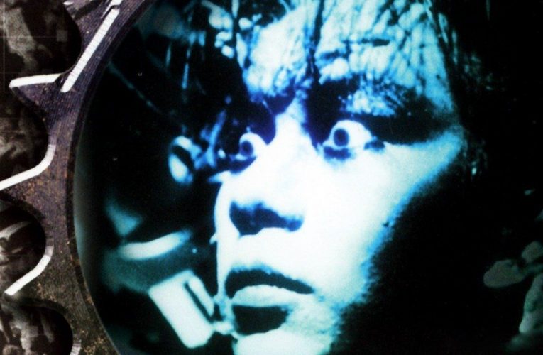 Tetsuo: The Iron Man (1989)