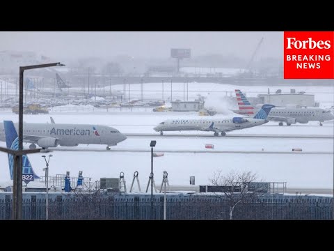 Post-Thanksgiving Winter Storm Snarls Travel—Over 4,000 Flights Delayed