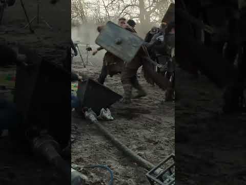 Cannons that shoot… dirt? 😂