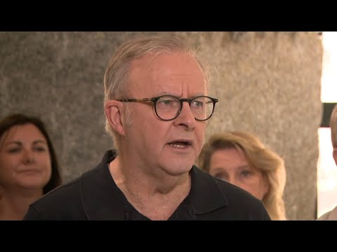 Anthony Albanese announces fire recovery support package for Victoria