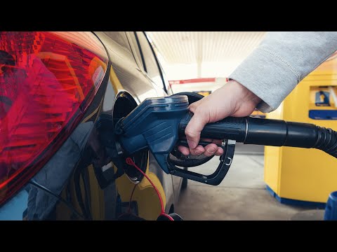 Panic buying pushes petrol stations to brink as Iran war leads to price jump