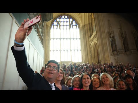 Andy Burnham ‘didn’t waste any time’ getting a selfie with ‘delirious’ Labour MPs